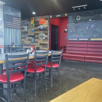 Hangry's North Spokane: Restaurant in North Spokane - Inside the dining area - Breakfast & Brunch Near Me - Spokane, Washington Hangry's North Spokane: Restaurant in North Spokane - Inside the dining area - Breakfast & Brunch Near Me - Spokane, Washington