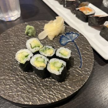 yayumi sushi - Uninspired avocado cucumber roll - Sushi Bars Near Me - San Ramon, California yayumi sushi - Uninspired avocado cucumber roll - Sushi Bars Near Me - San Ramon, California