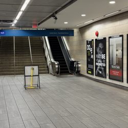 King Edward Station - Exit to street level~