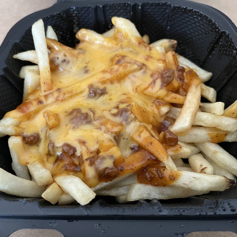 Wienerschnitzel - Chili Cheese Fries...yummy! - Fast Food Near Me - La Puente, California Wienerschnitzel - Chili Cheese Fries...yummy! - Fast Food Near Me - La Puente, California