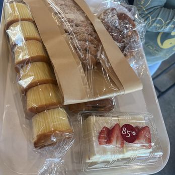 85°C Bakery Cafe-Gardena - Assorted bakery - Coffee & Tea Near Me - Gardena, California 85°C Bakery Cafe-Gardena - Assorted bakery - Coffee & Tea Near Me - Gardena, California