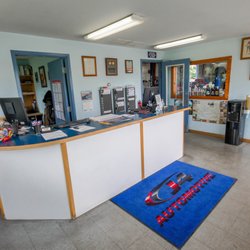 J4 Automotive - Our Customer waiting area