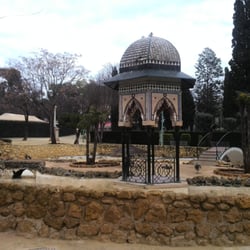 Parque de la Alquería del Pilar - Estanque con pavos reales y patos