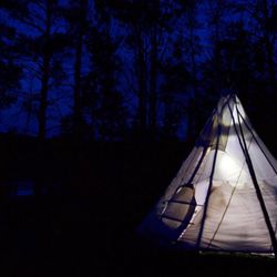 Old Entrance B 'n B Cabins - Our teepee on the hill.