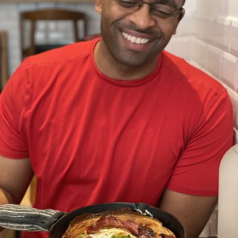 Zia Paris - My husband's order of Dutch baby with bacon and egg. - Cafes Near Me - Paris, 75 Zia Paris - My husband's order of Dutch baby with bacon and egg. - Cafes Near Me - Paris, 75