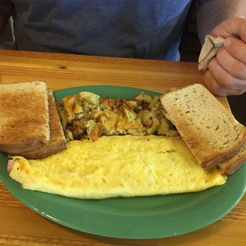 Stack'em High Pancakes & So Forth - Western omelette with rye and the hash browns - Pancakes Near Me - Kill Devil Hills, North Carolina