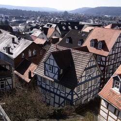 Lutherische Pfarrkirche St.Marien - Und in Gärten