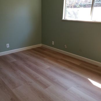 Straus Carpets - Bedroom - Carpeting Near Me - Oakland, California