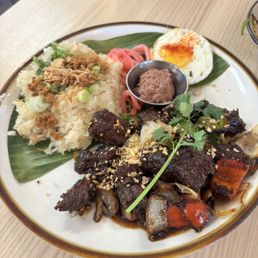Shaken beef sticky rice
