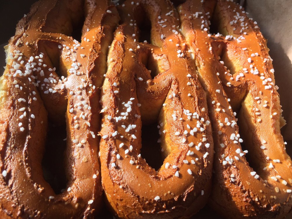 CENTER CITY PRETZEL CO 47 Photos & 138 Reviews Bakeries 816