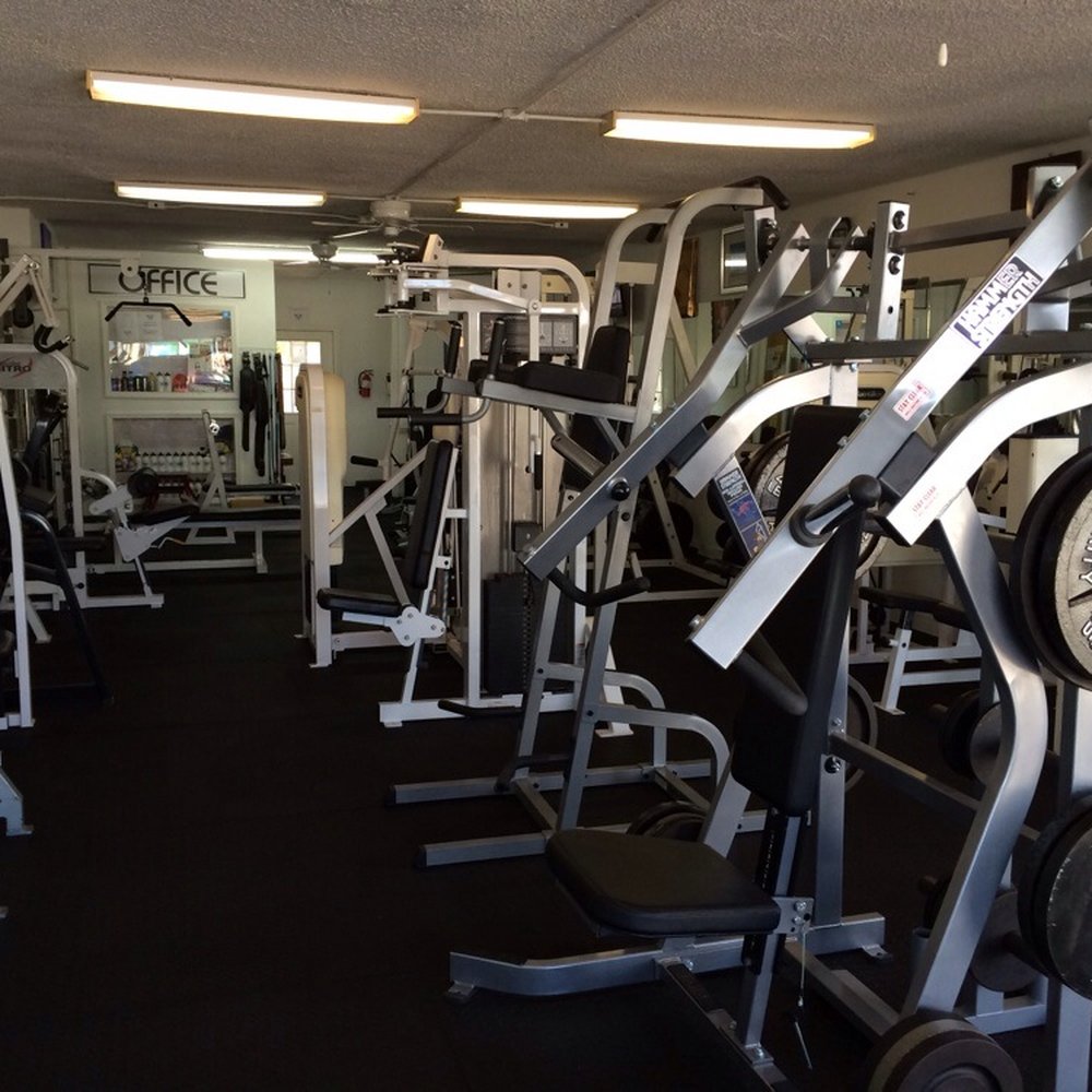 This is about 1/3 of the gym. The majority of the weights are in this room. More out back and in the cardio room.