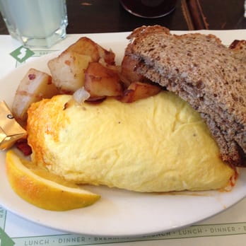 Raymond's - Chorizo and goat cheese omelet, delicious! - American Near Me - Montclair, New Jersey