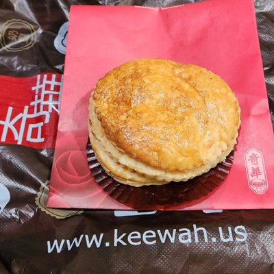 KEE WAH BAKERY, San Gabriel 奇華餅家 by null