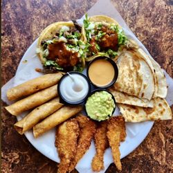 Cantaritos Restaurant & Bar - Cantaritos Plate