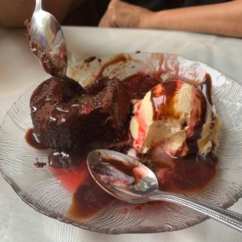 Saffron Grill - Chocolate cake and ice cream - Indian Near Me - Seattle, Washington