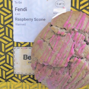 Better Buzz Coffee - Del Mar - Raspberry scone not too sweet and not too much sugary icing - Coffee & Tea Near Me - Del Mar, California