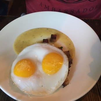 Longman & Eagle - Sunny side egg duck hash - Gastropubs Near Me - Chicago, Illinois Longman & Eagle - Sunny side egg duck hash - Gastropubs Near Me - Chicago, Illinois
