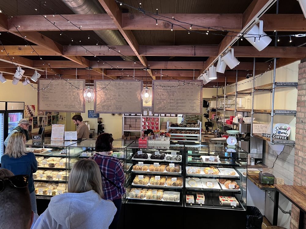 Social spots from Babycakes Muffin