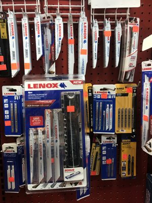 Mushtari Hardware & Garden by null