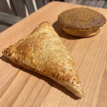 Wingen Bakery - Peach turnover & West Coast Supreme - Bakeries Near Me - Livermore, California Wingen Bakery - Peach turnover & West Coast Supreme - Bakeries Near Me - Livermore, California