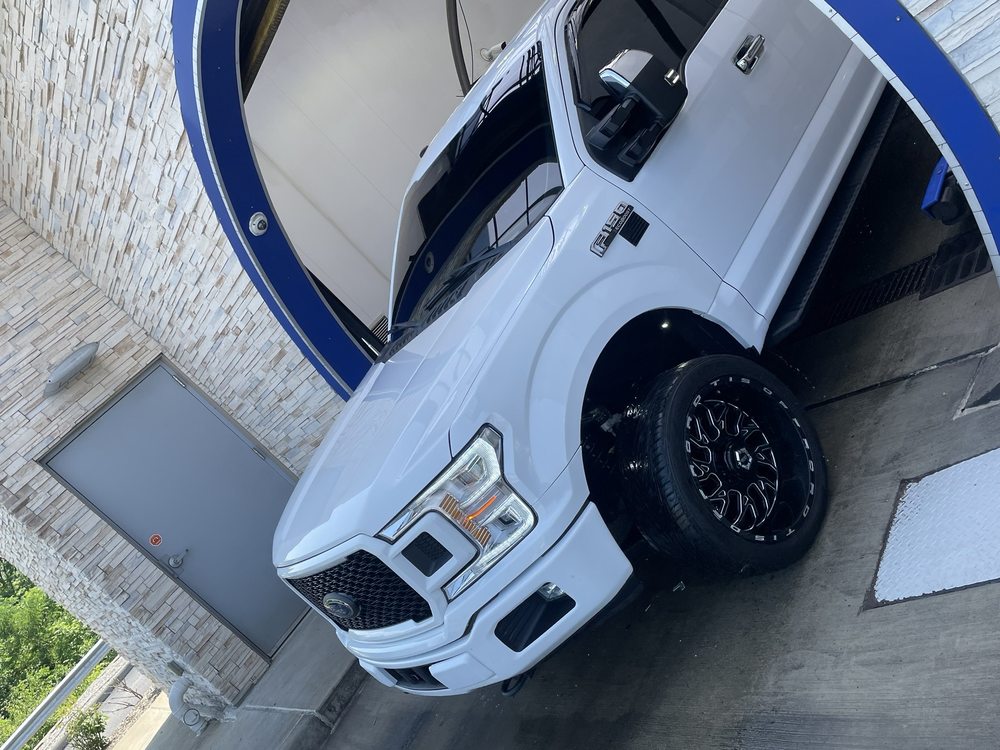 BLUE FALLS CAR WASH Updated August 2024 20 Photos & 11 Reviews 9200 Pearl Rd, Strongsville