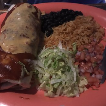 Adobe Gilas - Veggie burrito - Mexican Near Me - Rosemont, Illinois