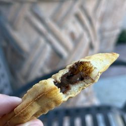 Somisomi - Taiyaki (Soft fish shaped waffle with Nutella filling)