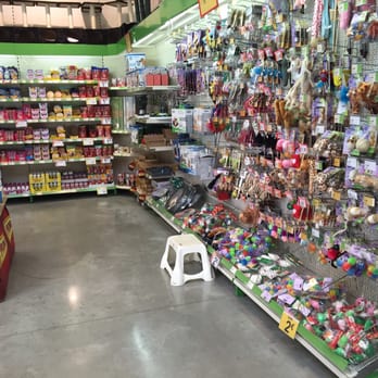 Maxi Zoo - Speeltjes voor de kat. - Pet Stores Near Me - Antwerp, VAN