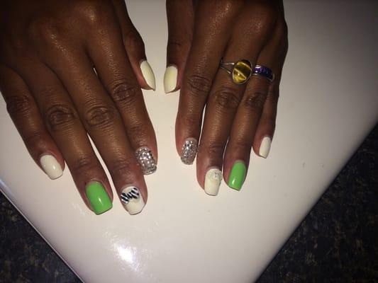 Bom Nail & Spa by null