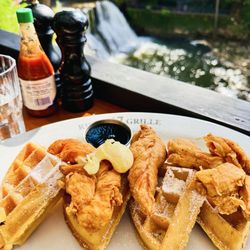 17 River Grille - Chicken and waffles