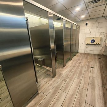 TA Richmond - Women's Restroom - Service Stations Near Me - Ashland, Virginia TA Richmond - Women's Restroom - Service Stations Near Me - Ashland, Virginia