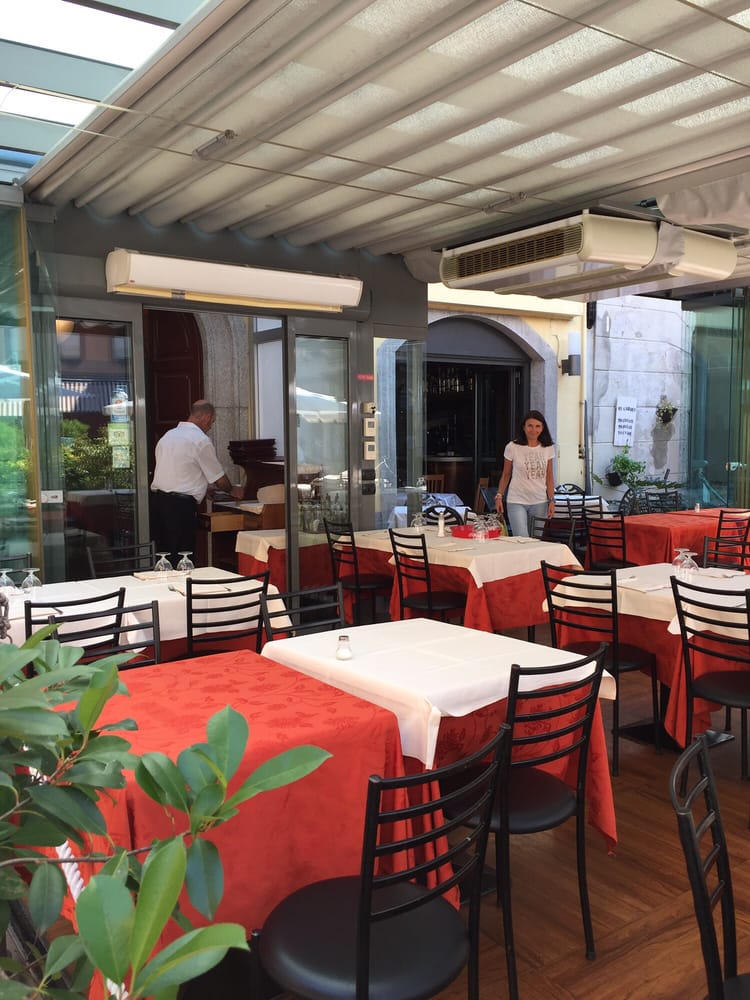 LE COLONNE Updated June 2024 Piazza Giuseppe Mazzini 12, Como