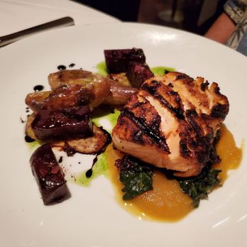 Boulevard Five 72 - Salmon - New American Near Me - Kenilworth, New Jersey