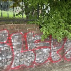 Innovative WashSystems - Graffiti on walls