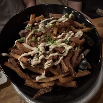 Fox's Den - Moules Frites. Before it became a soggy mess of under flavored broth and mussels - Gastropubs Near Me - Annapolis, Maryland Fox's Den - Moules Frites. Before it became a soggy mess of under flavored broth and mussels - Gastropubs Near Me - Annapolis, Maryland
