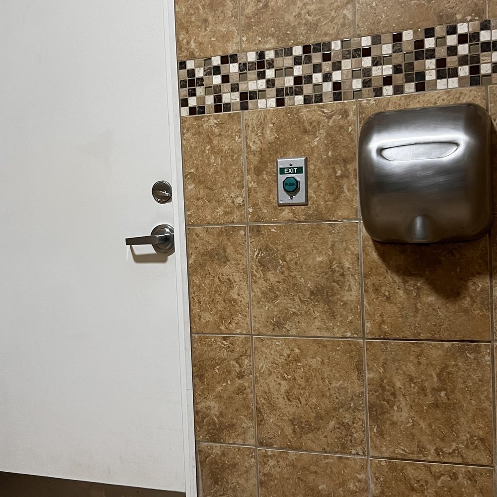 Andy Romano Beachfront Park - Handicapped bathrooms with ample room & door switch - Parks Near Me - Ormond Beach, Florida
