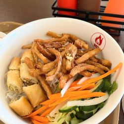 K&D Bistro - Vermicelli Bowl