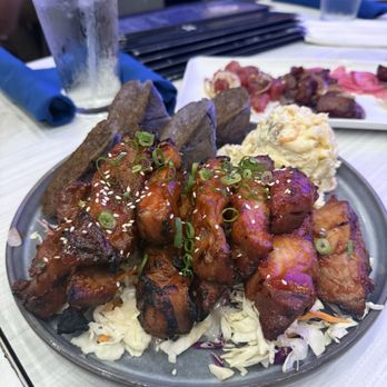 Moani Island Bistro & Bar - Bars Near Me - Kapolei, Hawaii