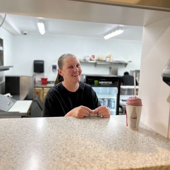 Merlins Drive Inn - Best customer service lady!!! - Burgers Near Me - Garden City, Utah