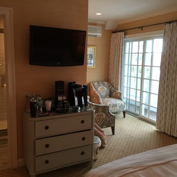 Grand Hotel - Hotels Near Me - Kennebunk, Maine