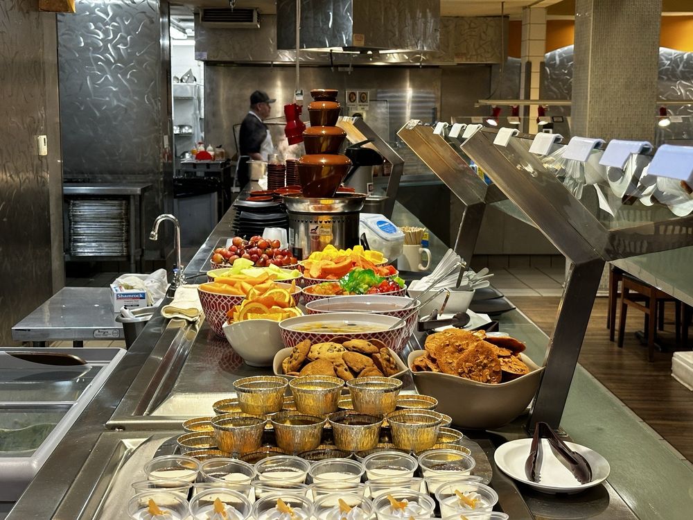 Makino Sushi & Seafood Buffet - Photo 2