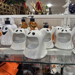 HomeGoods - Halloween funny dish ghosts