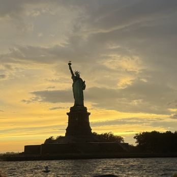 Circle Line Sightseeing Cruises - Statue of Liberty - Boat Tours Near Me - New York, New York Circle Line Sightseeing Cruises - Statue of Liberty - Boat Tours Near Me - New York, New York