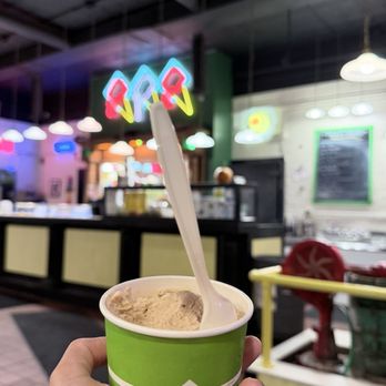 Ted and Wally's - Apple French Toast Ice cream - Ice Cream & Frozen Yogurt Near Me - Omaha, Nebraska Ted and Wally's - Apple French Toast Ice cream - Ice Cream & Frozen Yogurt Near Me - Omaha, Nebraska