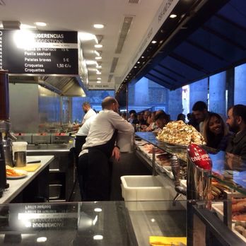 Kiosko Universal - Serving Area - Spanish Near Me - Barcelona, B