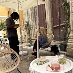 Fleur de café - Taking an order at Cafe Fleur in Grasse