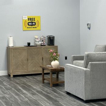 Tint World - Clean and inviting waiting area - Auto Detailing Near Me - Concord, California