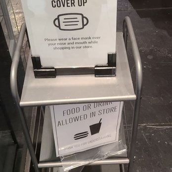 Hot Topic - Wear a mask - Accessories Near Me - Thousand Oaks, California