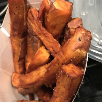Doc B's Restaurant + Bar - Cold, smashed & partly missing salty fries... - New American Near Me - Chicago, Illinois