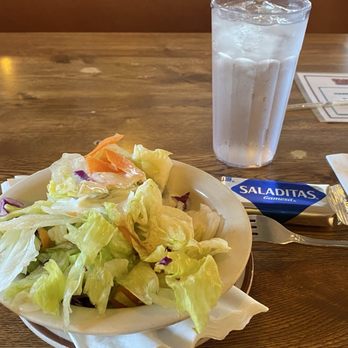 Casa de Lago - Green Salad - Mexican Near Me - Oak View, California